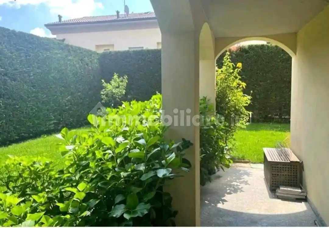 Appartamento in vendita a Albiate