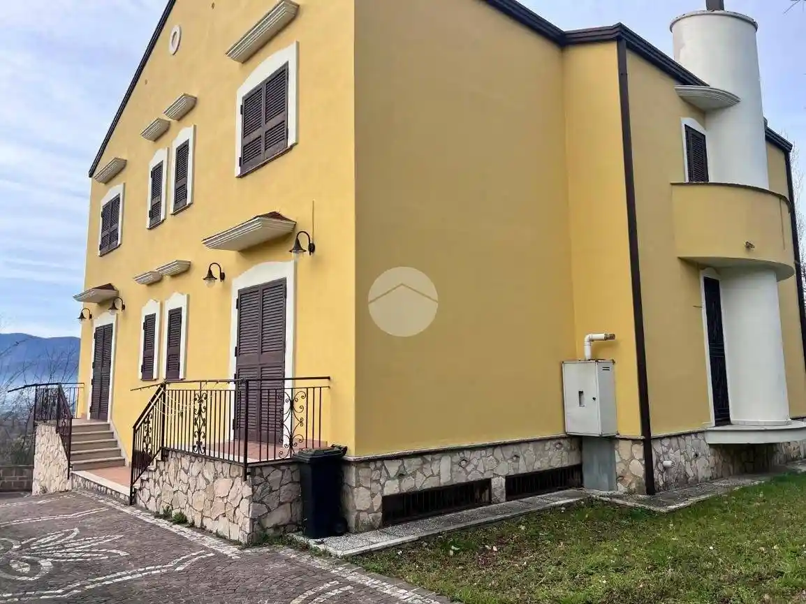 Villa in vendita a Montesarchio