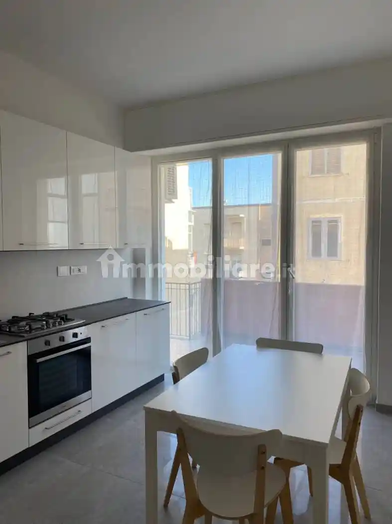 Appartamento in affitto a Savona