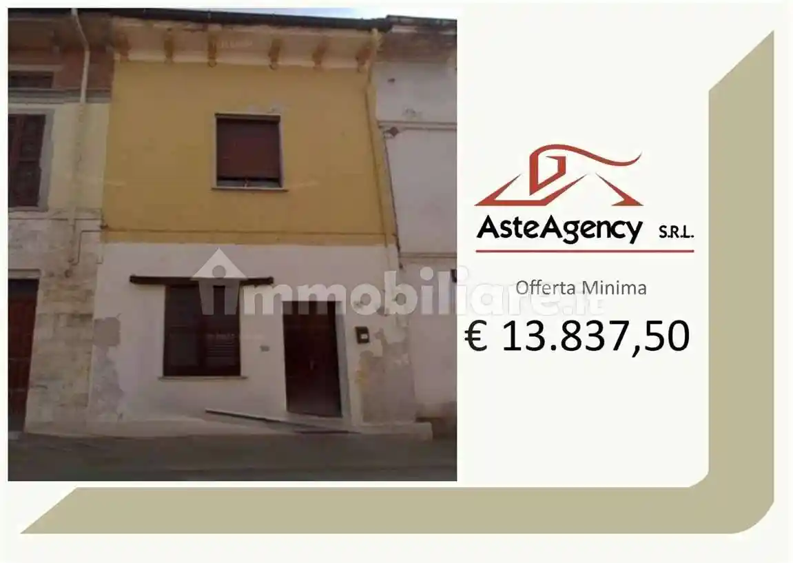 Casa indipendente in vendita a Torricella del Pizzo