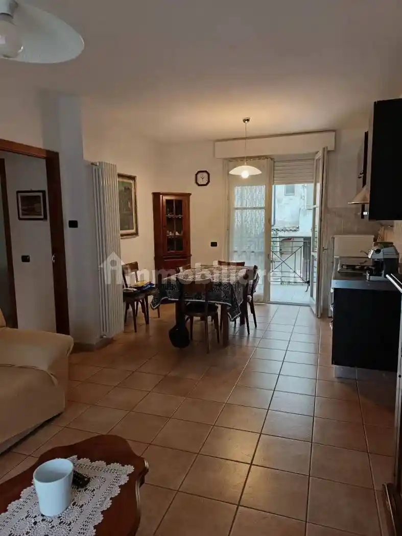 Appartamento in vendita a Varzi