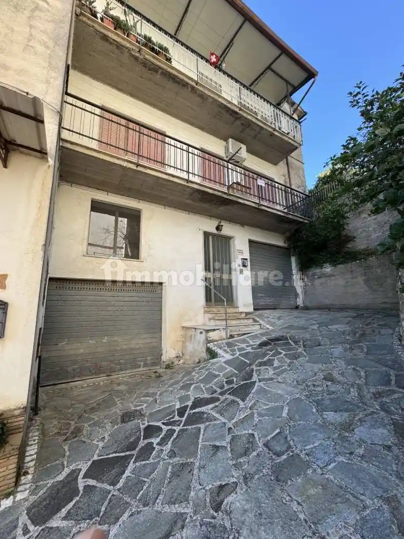 Appartamento in vendita a Coreno Ausonio