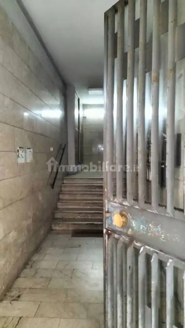 Palazzo - Edificio in vendita a Catania