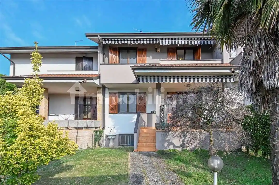 Villa in vendita a Cortenuova