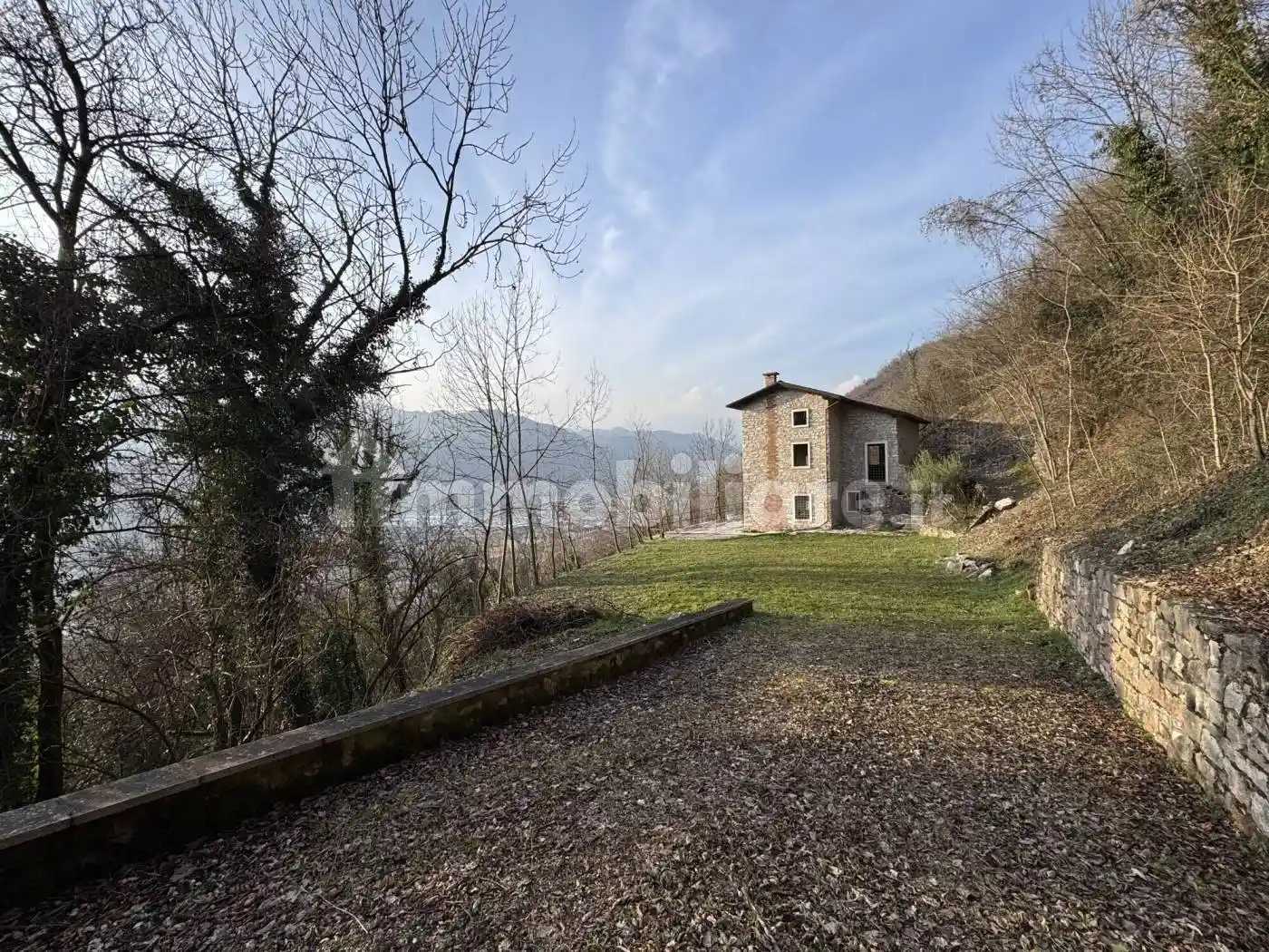 Rustico - Casale in vendita a Chiampo