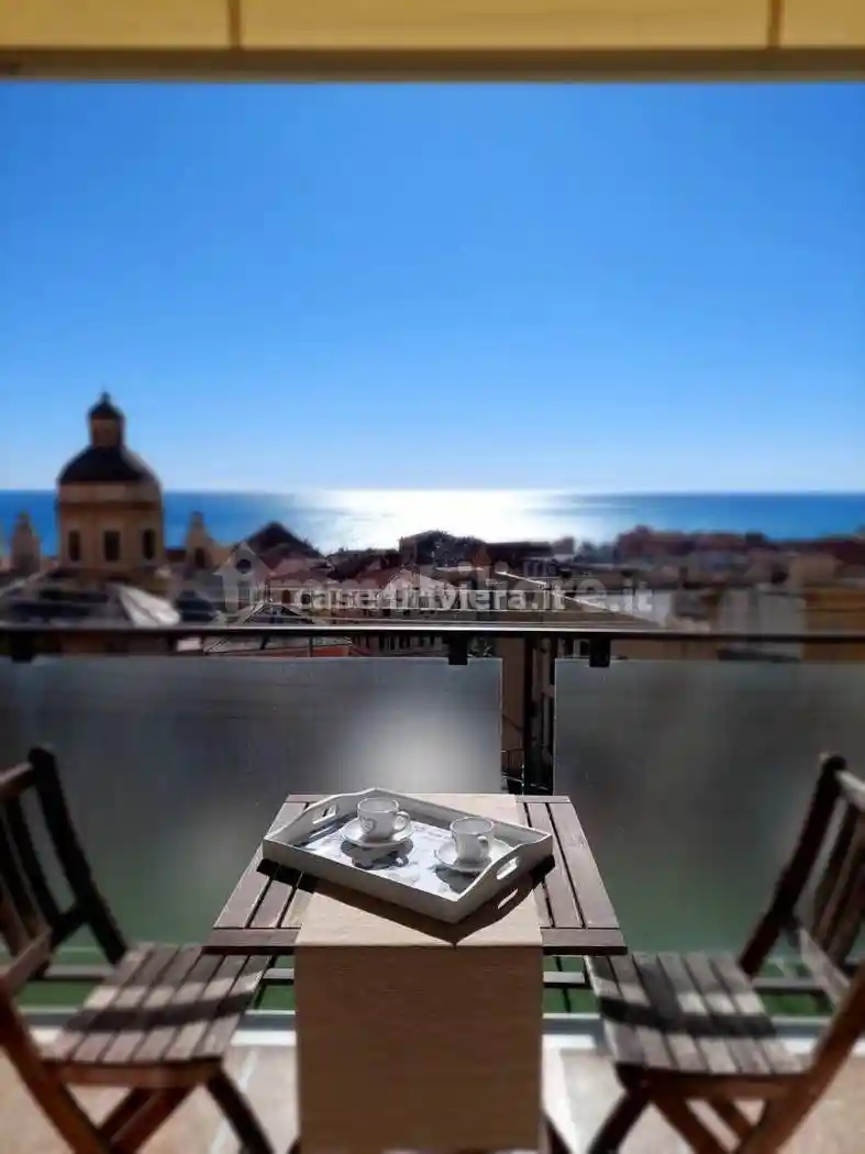 Appartamento in affitto a Finale Ligure