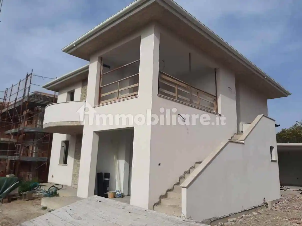 Appartamento in vendita a Cecina