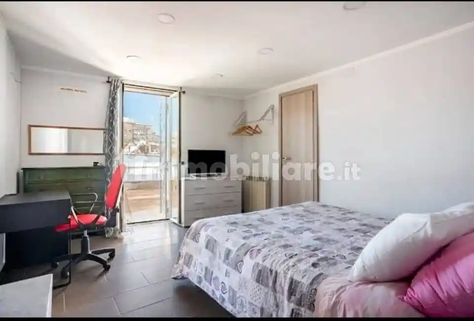 Appartamento in affitto a Napoli