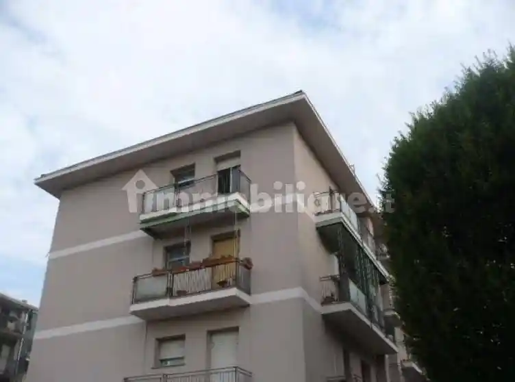 Appartamento in vendita a Novara