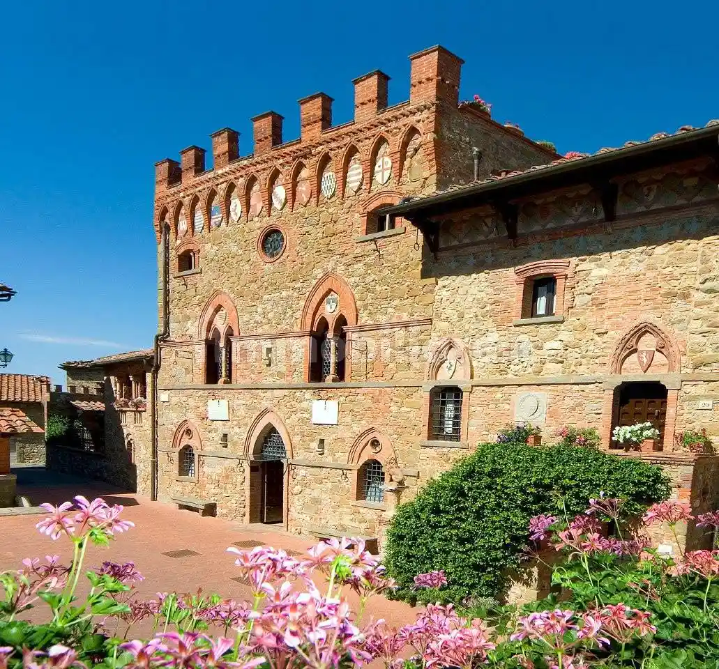 Villa in vendita a Bucine