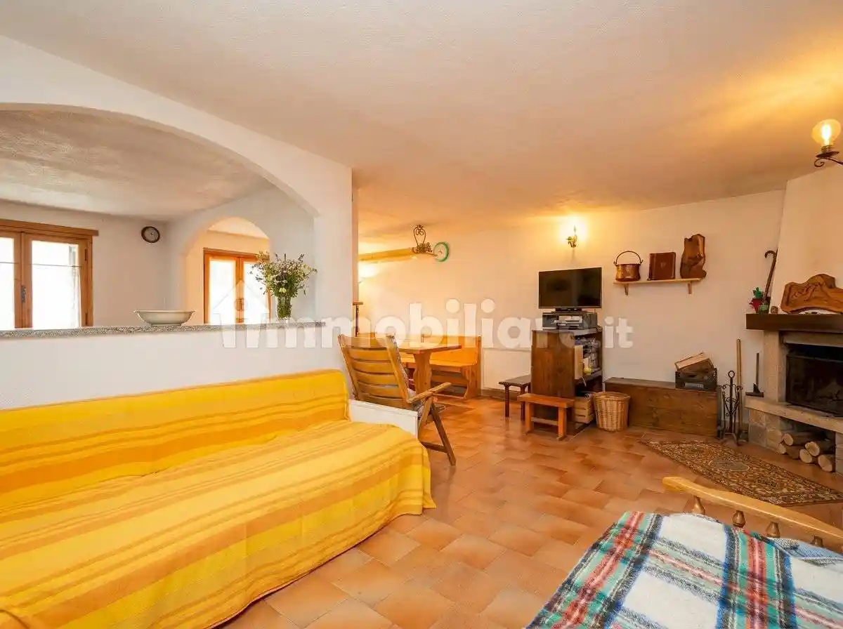 Appartamento in vendita a Acceglio