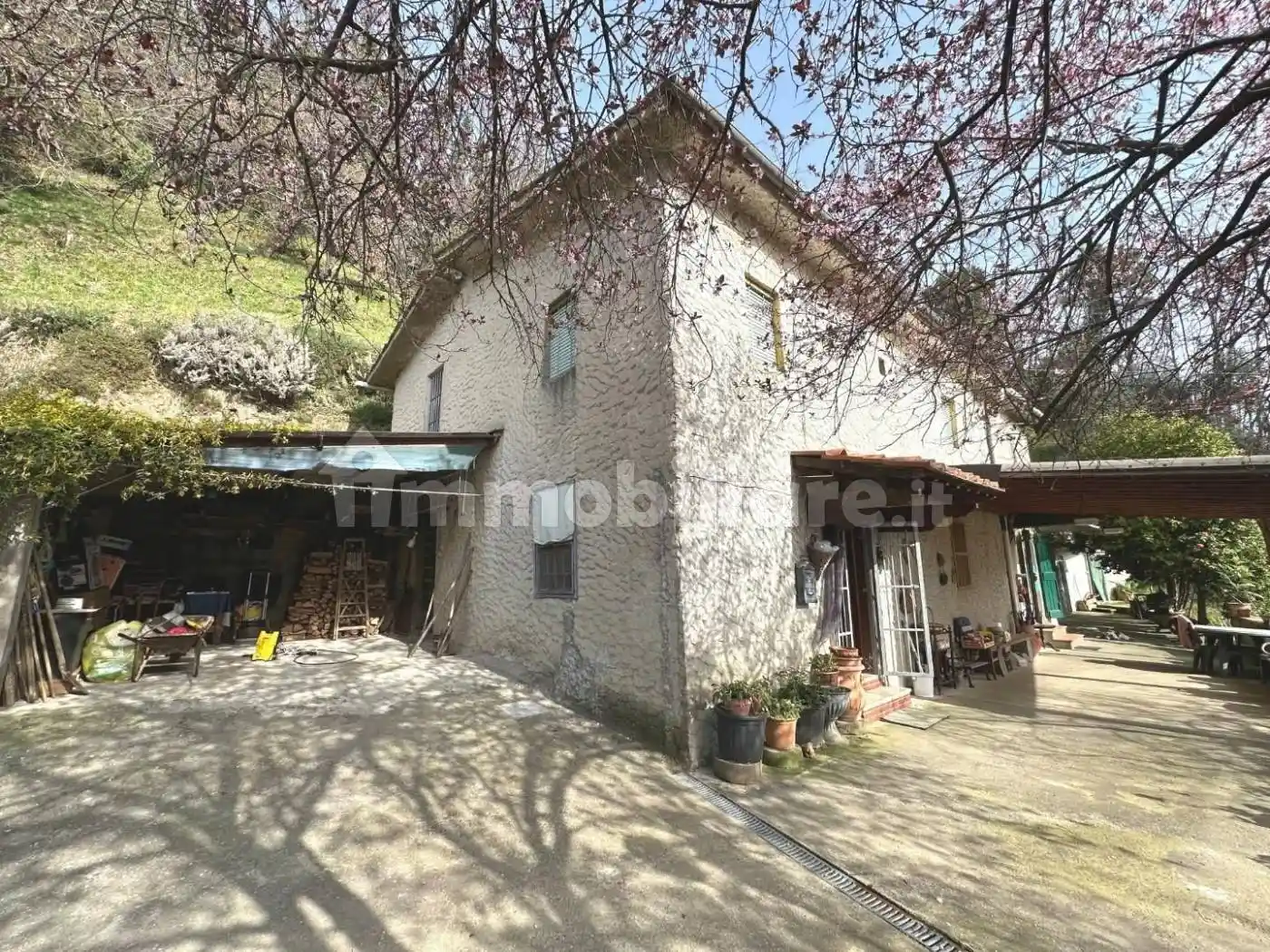 Rustico - Casale in vendita a Villa Basilica