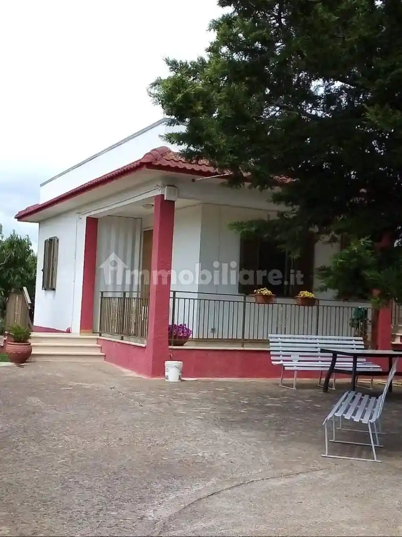 Villa in vendita a Turi