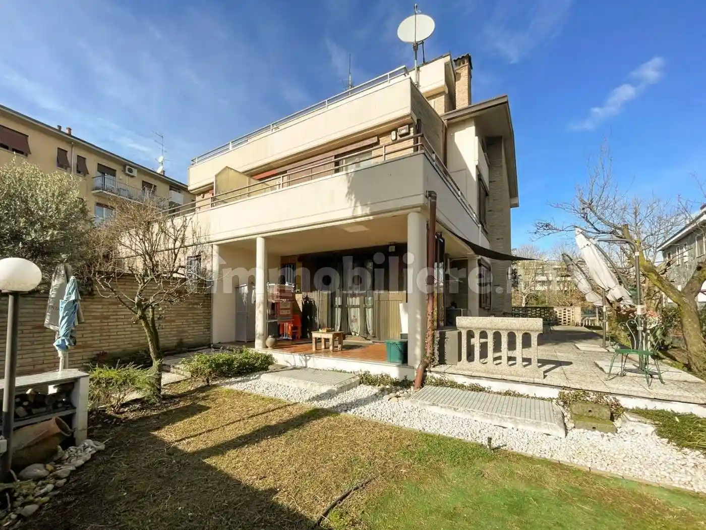 Villa in vendita a Baranzate