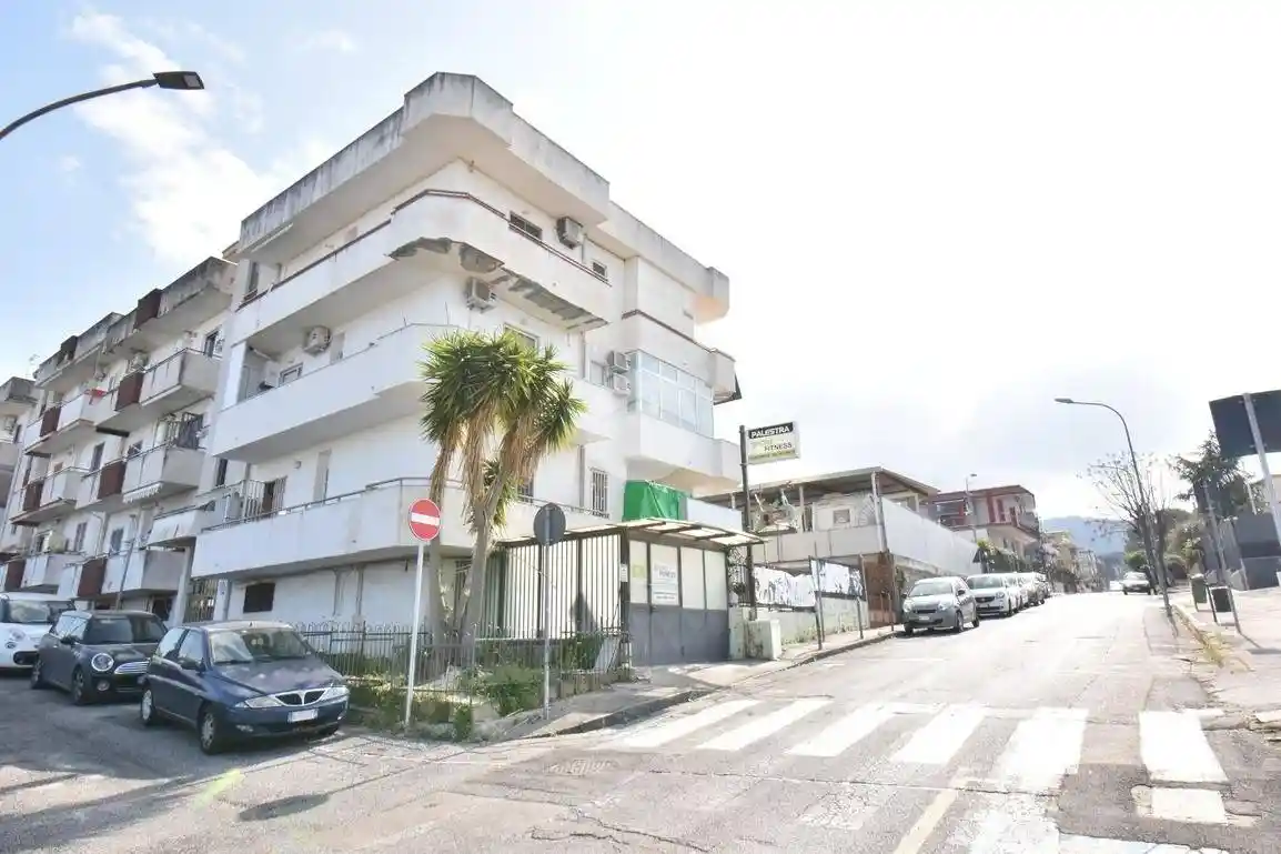 Appartamento in vendita a Pollena Trocchia