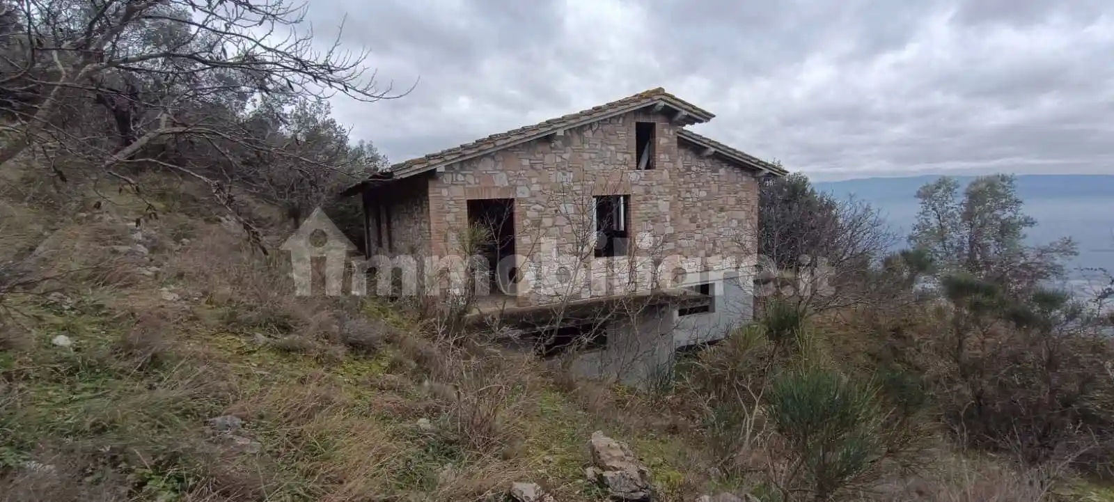 Rustico - Casale in vendita a Spello