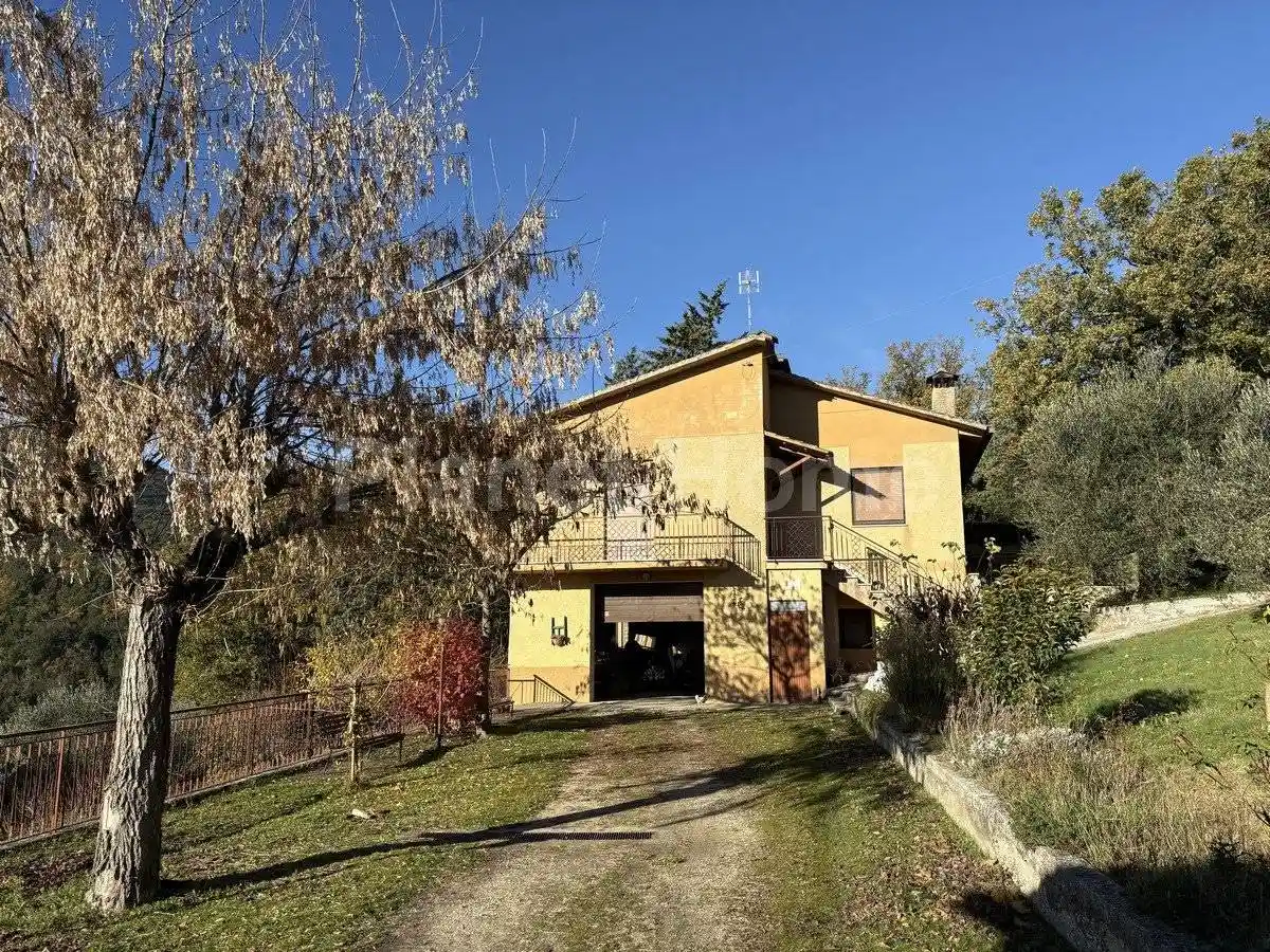 Villa in vendita a Amelia