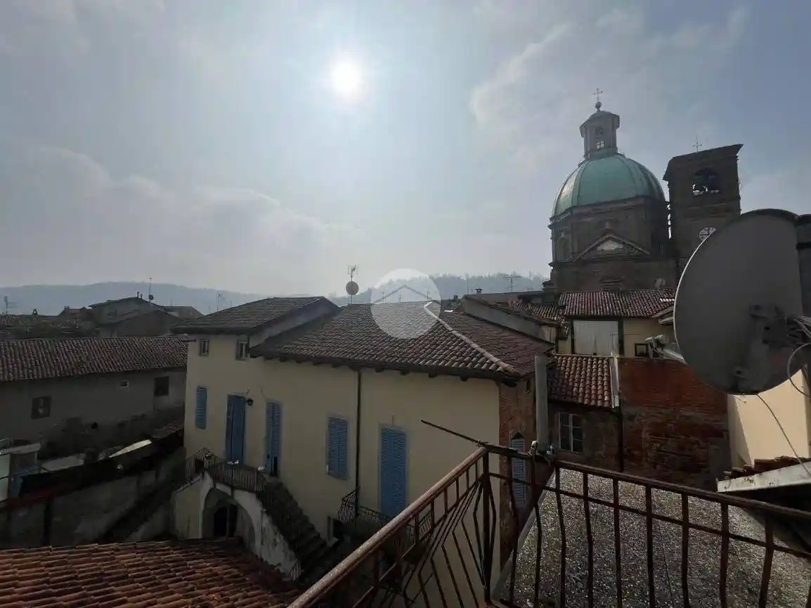 Palazzo - Edificio in vendita a Gassino Torinese