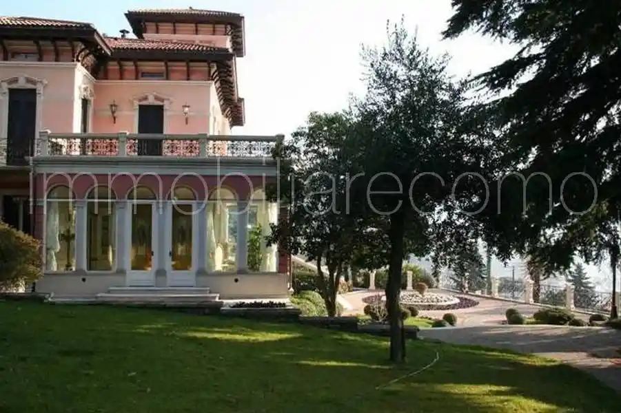 Villa in vendita a Cernobbio