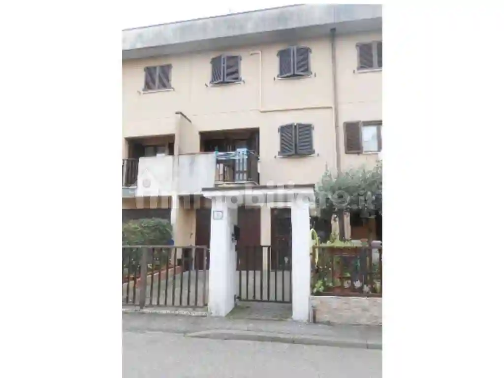 Villetta a schiera - foto 2