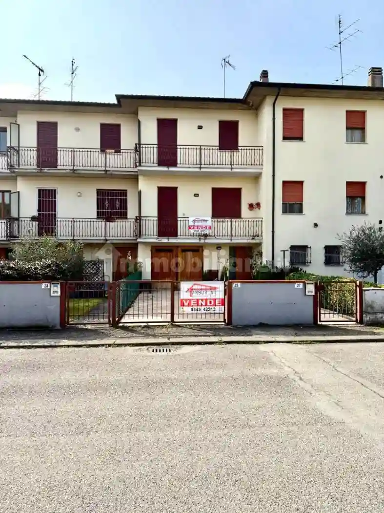 Villetta a schiera - foto 2