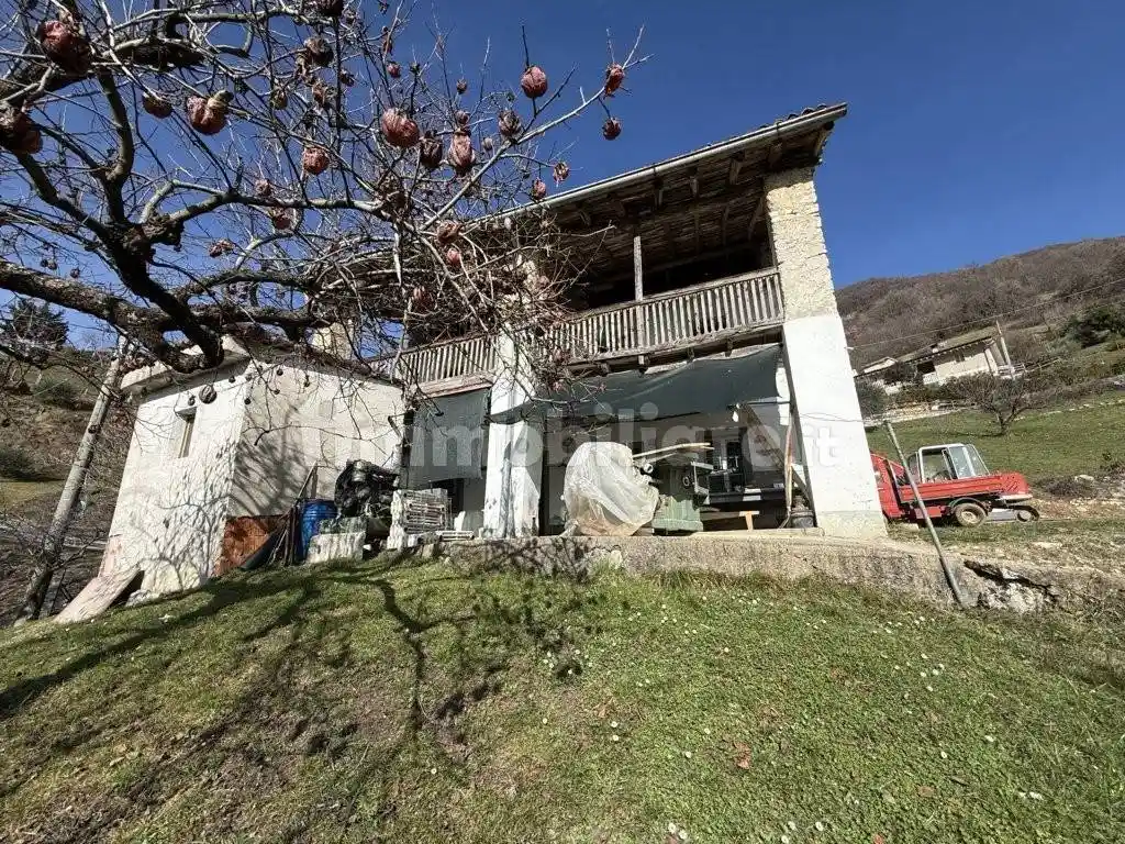 Rustico - Casale in vendita a Adrara San Martino