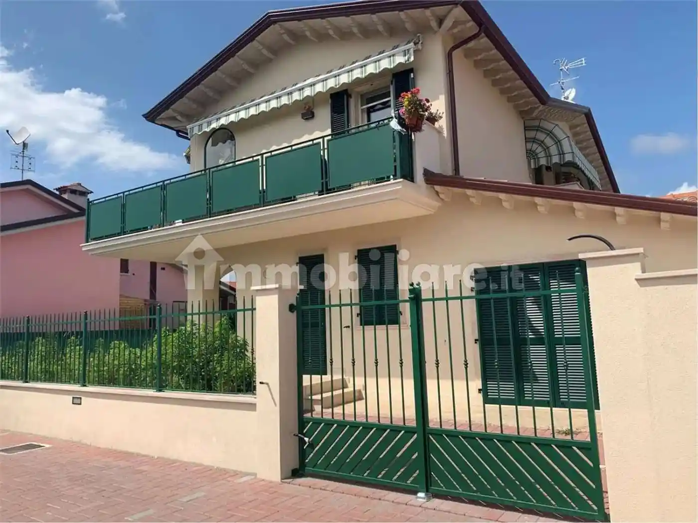 Appartamento in vendita a Carrara