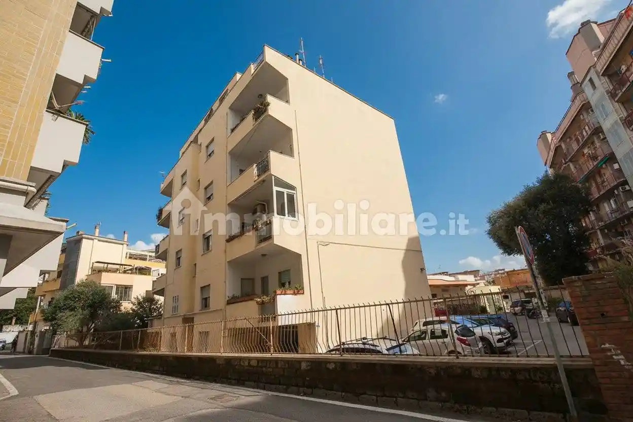 Appartamento in vendita a Civitavecchia