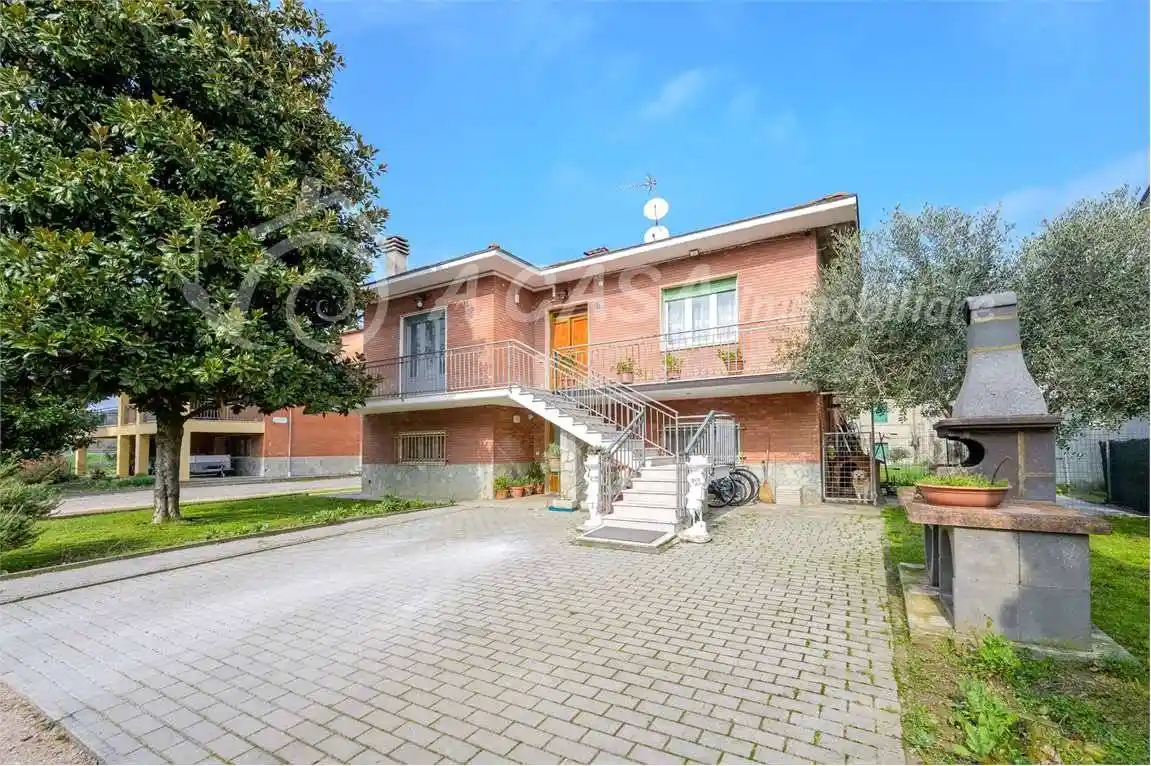 Villa in vendita a Fontevivo