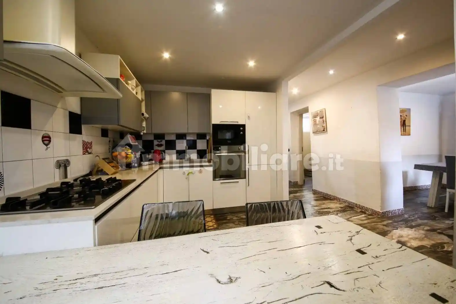 Villa in affitto a Carate Urio