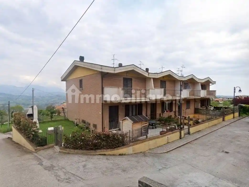 Villetta a schiera in vendita a Cermignano