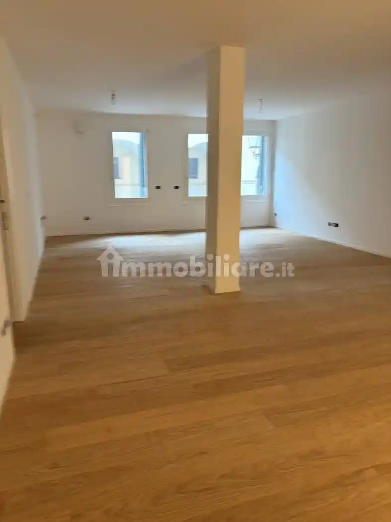 Appartamento in vendita a Padova