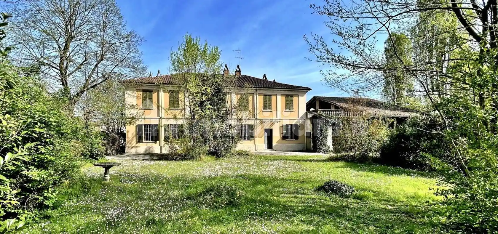 Villa in vendita a Santa Giuletta