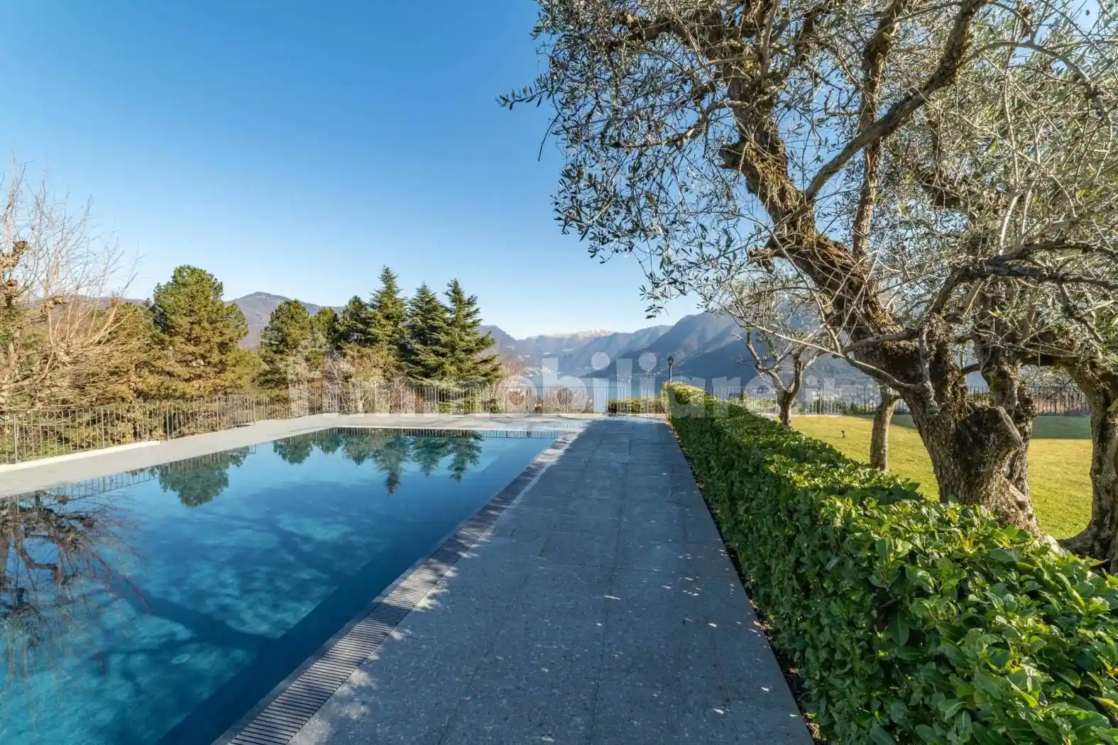 Appartamento in vendita a Como