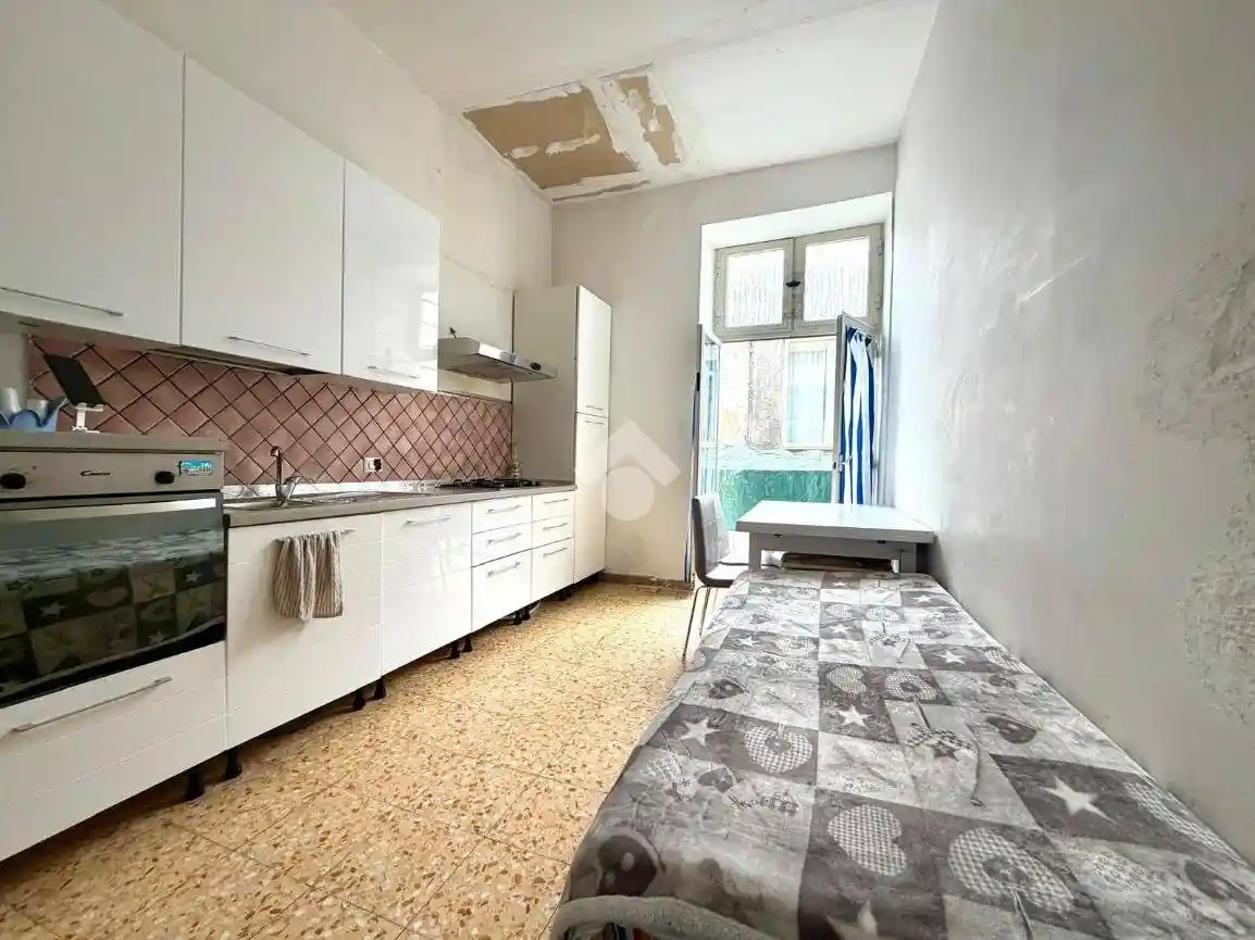 Appartamento in vendita a Napoli