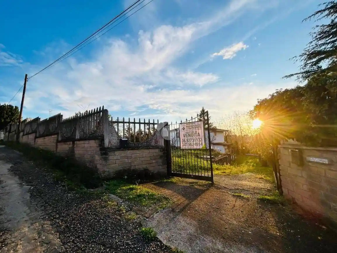 Casa indipendente in vendita a Aprilia