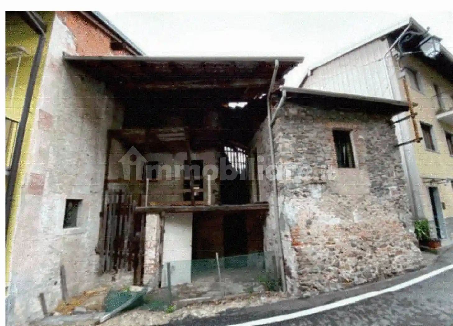 Appartamento in vendita a Serravalle Sesia