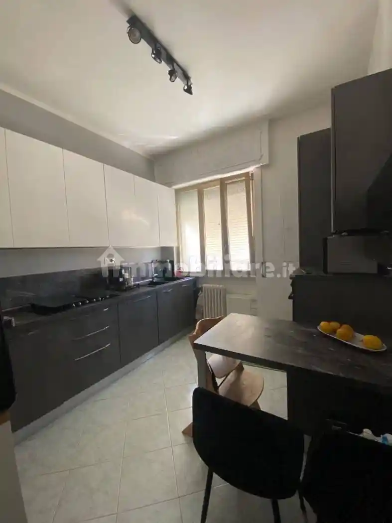 Appartamento in vendita a Livorno