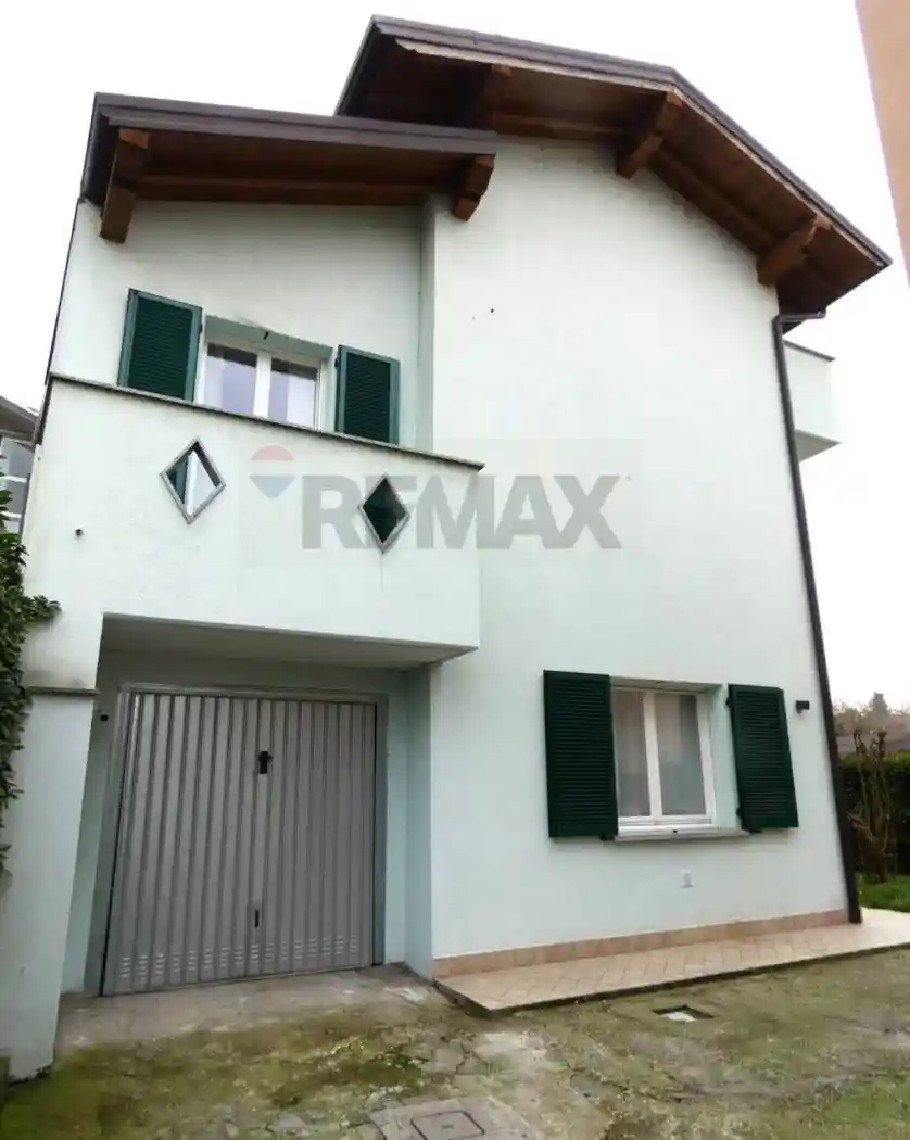 Villa in vendita a San Martino Siccomario