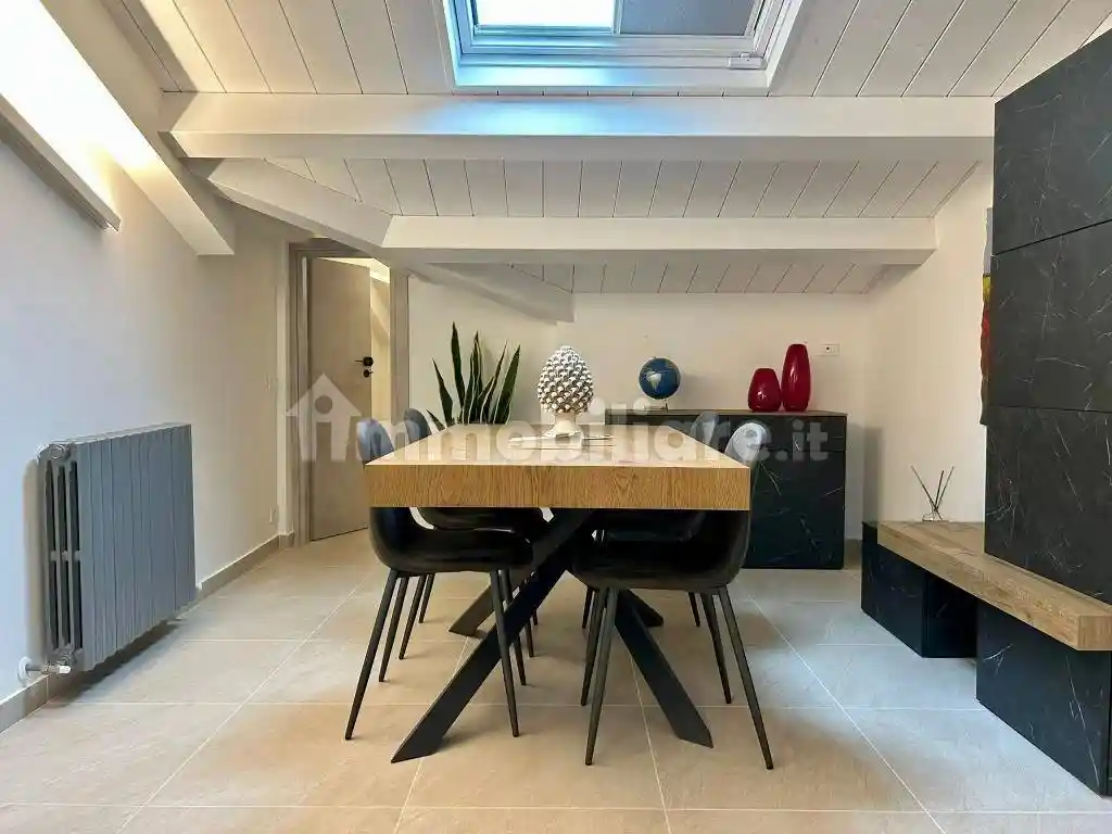 Appartamento in vendita a Falconara Marittima