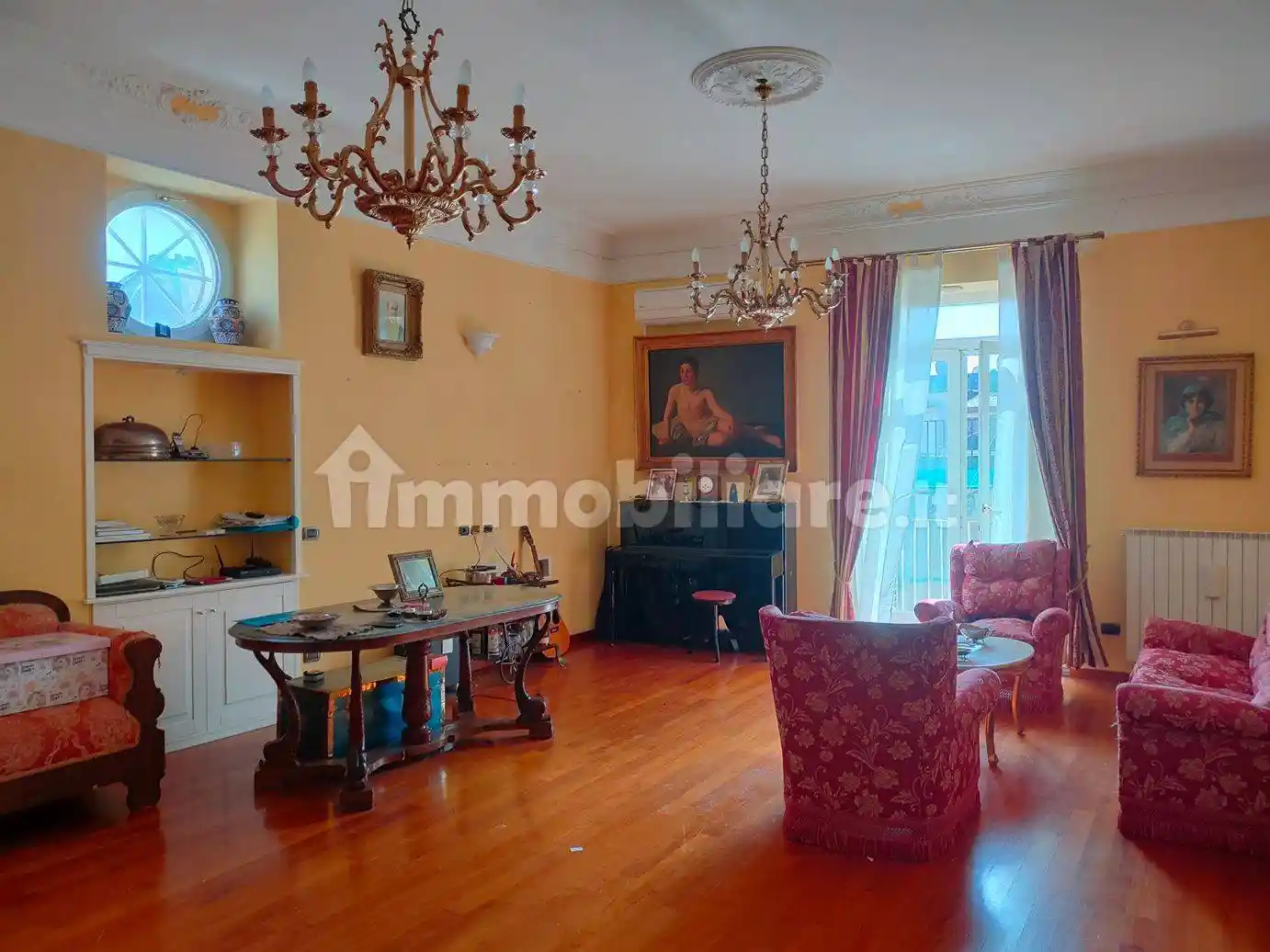 Appartamento in vendita a Napoli