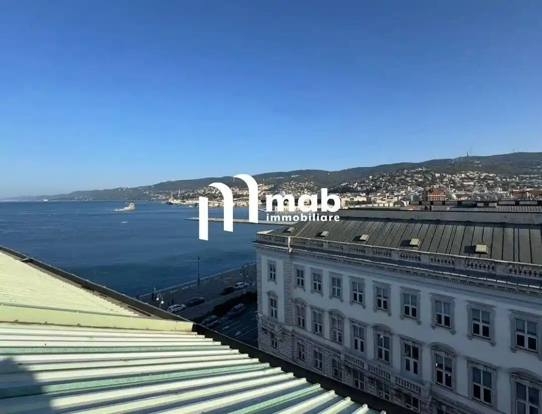 Attico - Mansarda in vendita a Trieste