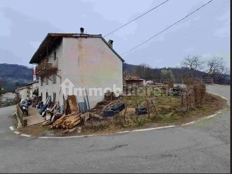 Casa indipendente in vendita a Blello