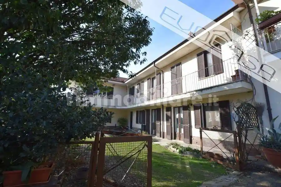 Rustico - Casale in vendita a San Secondo di Pinerolo