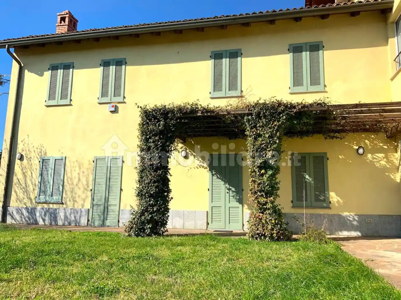 Villa in vendita a Dorno