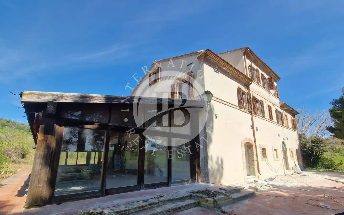 Villa in vendita a Montedinove