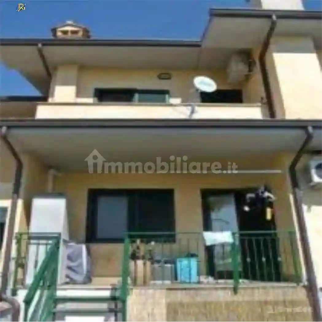 Villetta a schiera - foto 2