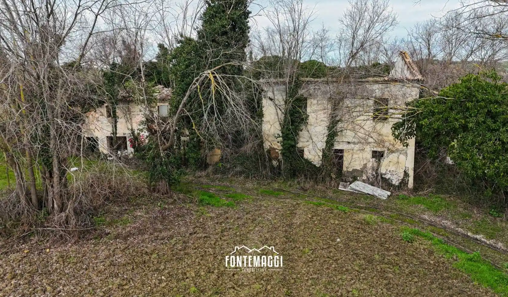 Villa in vendita a Cartoceto