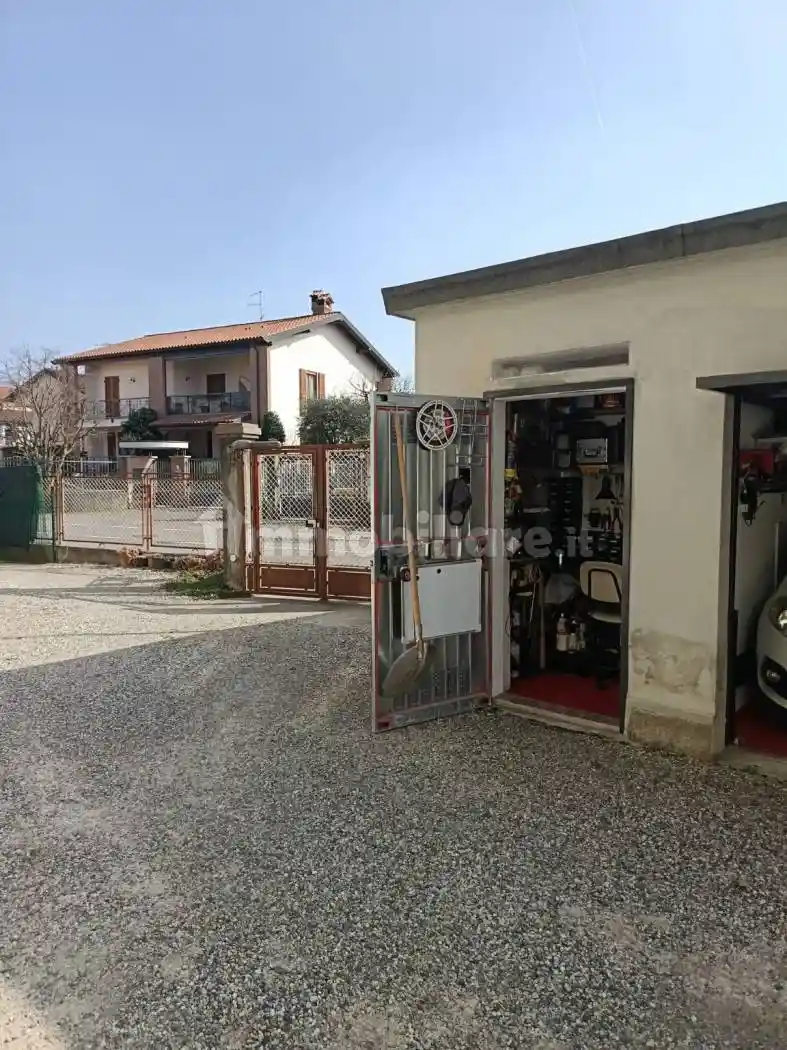 Appartamento in vendita a Cantello