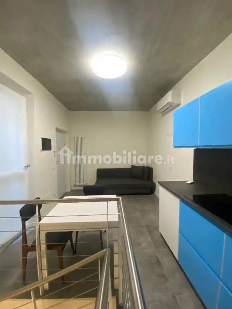 Palazzo - Edificio in affitto a Parma